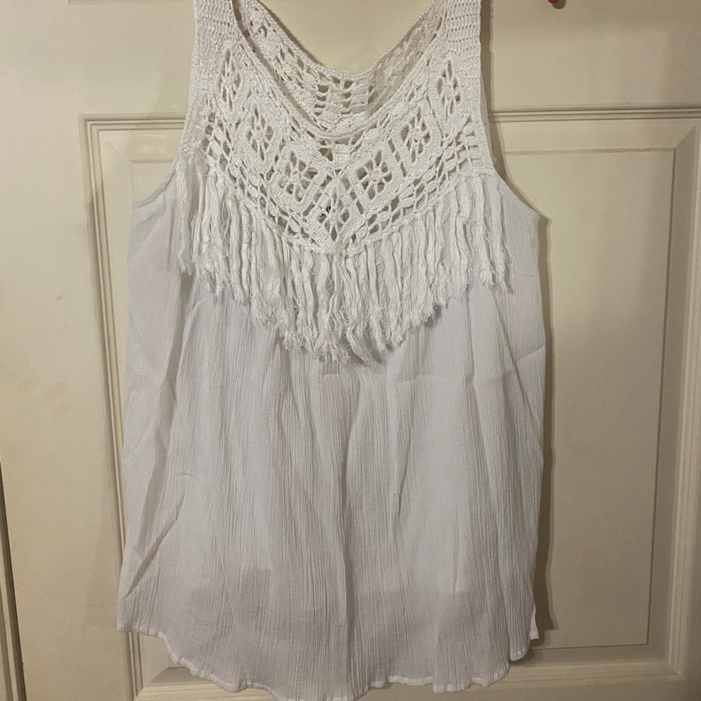 NWOT BB DAKOTA TANK SIZE L